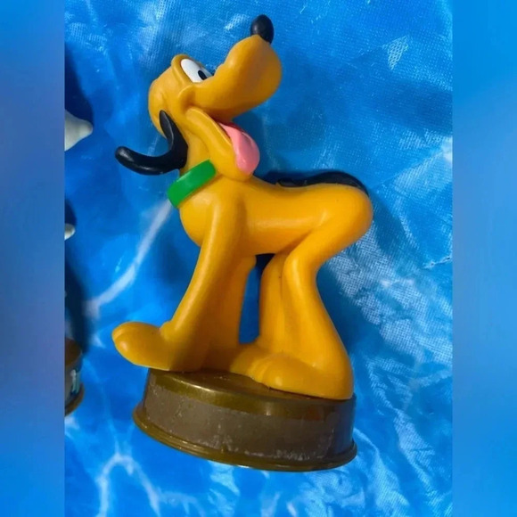 McDonald’s - 2002 Walt Disney 100 Years of Magic Toys - Set of 3 - 💪🦆🐕 - Picture 2 of 6